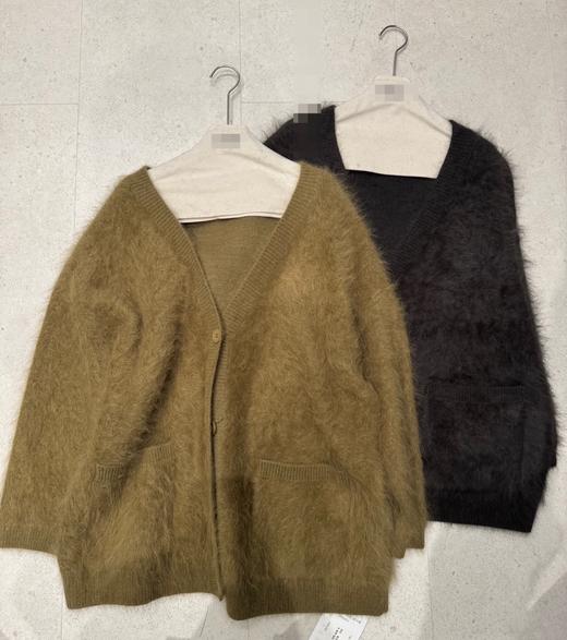 【门店同款】ENJOY冬季“暖冬知性”长毛V领针织开衫 168194574 商品图0