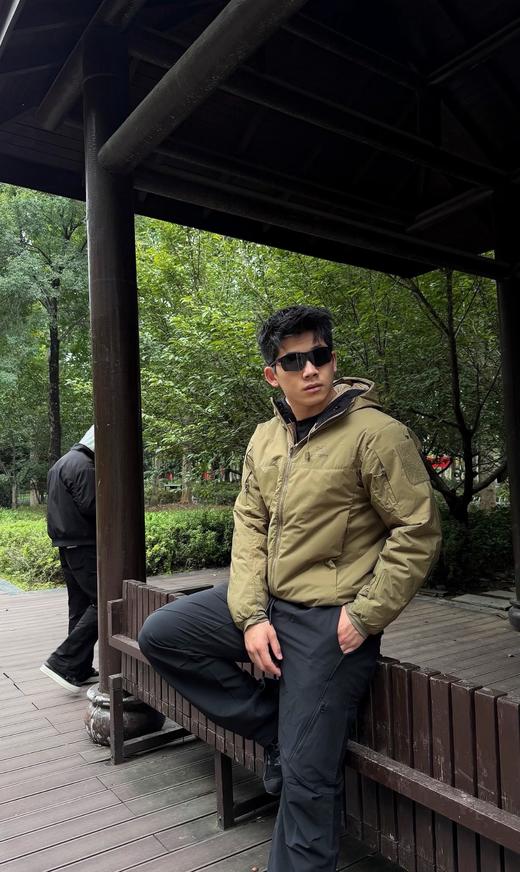 zm38-始祖鸟 新款 单拉链口袋军鸟连帽棉服(MG) 商品图1