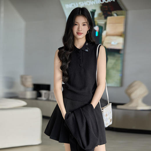 奢姿大码女装2025冬季新款花朵装饰翻领针织开衫胖妹妹背心套装9654953814 商品图1