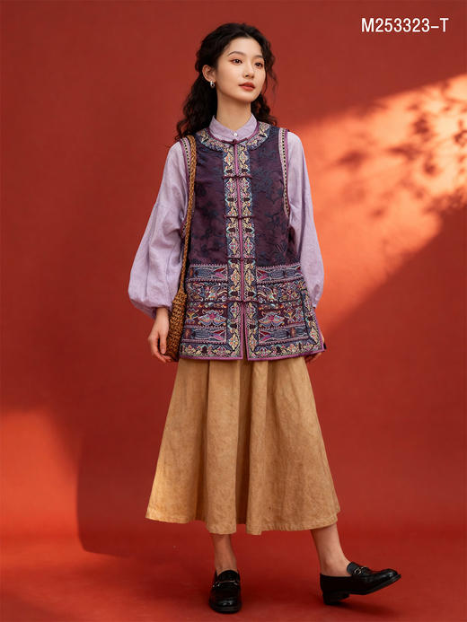 M253323-T苗绣马甲 商品图0