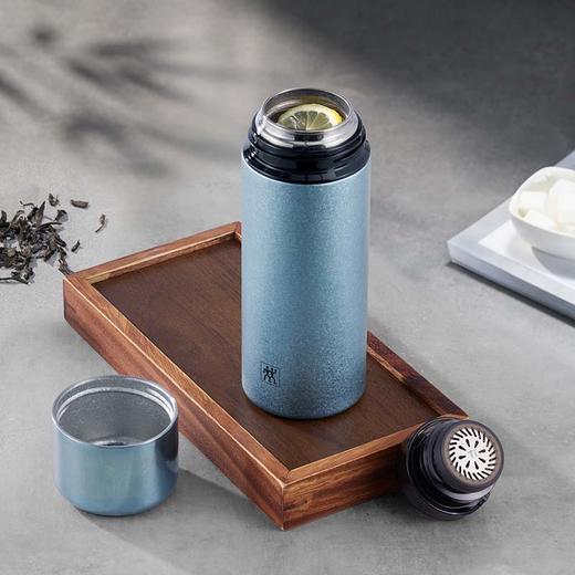 1034857 双立人Thermo Plus真空保温钛焖茶杯星河蓝420ml 商品图9