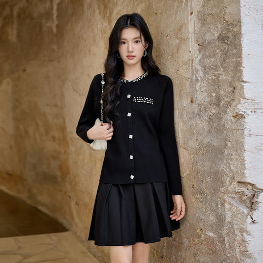 奢姿大码女装2025冬季时尚钻饰圆领针织开衫胖妹妹气质减龄上衣9854670583 商品图4