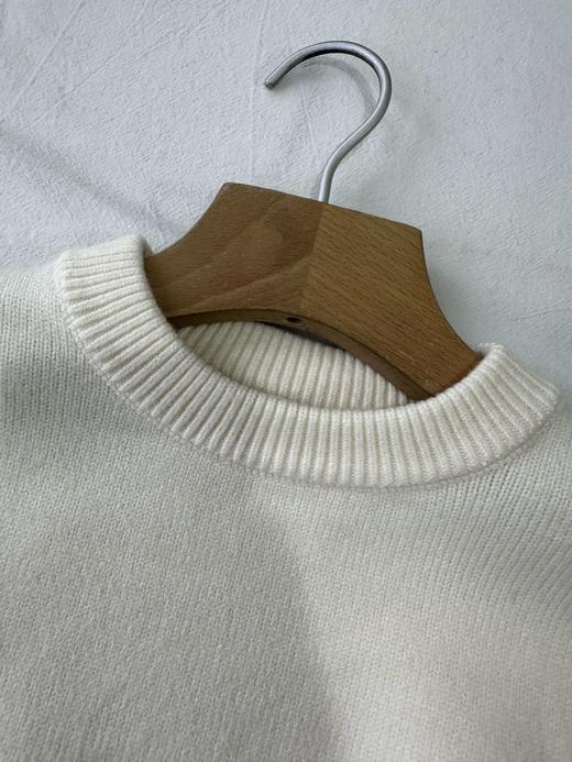 贝壳三 百搭基础款纯色圆领毛衣女软糯舒适百搭针织衫C120525 商品图1