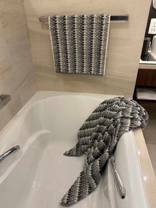 比利时百年品牌MASUREEL Icon Collection【奢感图腾毛巾/浴巾】五星酒店挚爱！100%进口埃及长绒棉，质地蓬松柔软，敏感肌也能放心用WD 商品图9