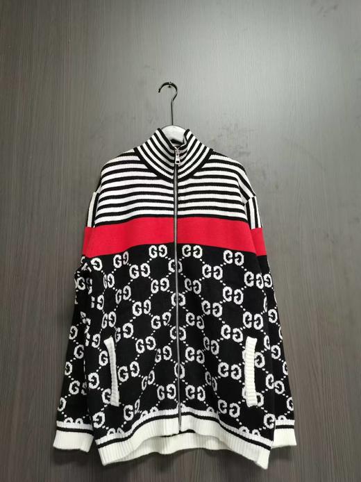 高领条纹长袖外套 商品图0