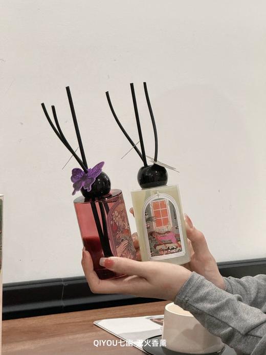 用香气替你定义生活质感 不点火不插电，插上挥发棒就能自然扩香 200ml大容量，足够香整个月！送闺蜜、送妈妈、送自己，全都超体面 你买的不只是香薰 而是一个能被记住的空间记忆 商品图2