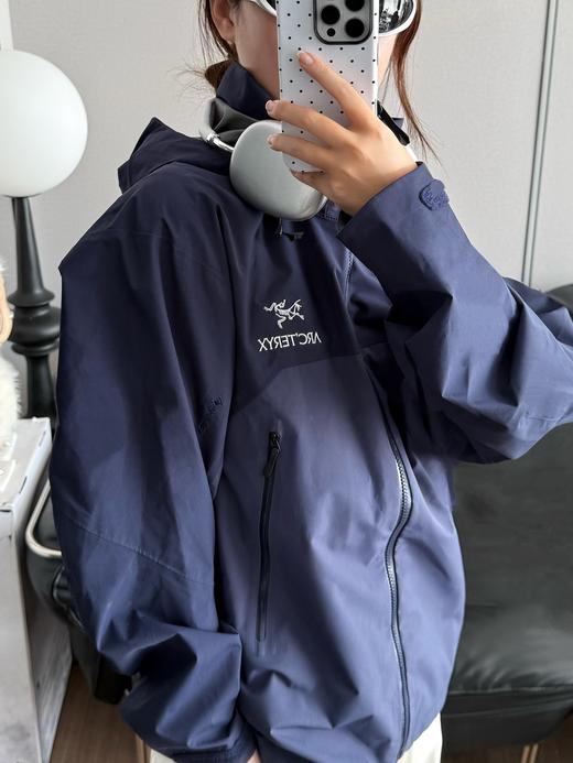 zm21-始祖鸟 Beta AR 万金油冲锋衣 (MG) 商品图8