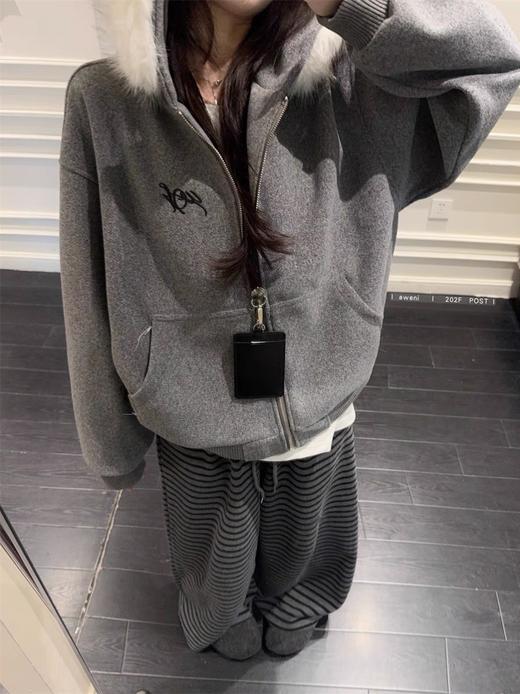 <曾小咸推荐> 美式复古可拆卸毛领连帽卫衣 日常159.99/件 活动价109.99！！【预售款，预计3-15天发货】 商品图8