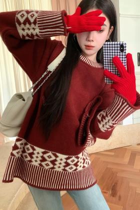 Stay2Weeks 红色提花软糯宽松带帽毛衣 21956