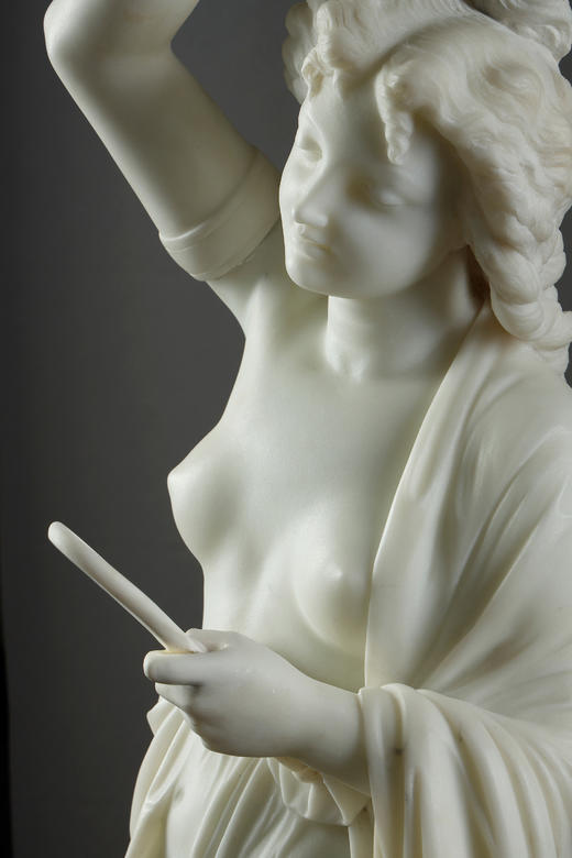 独角鹿西洋古董19世纪法国雕塑名家Albert Ernest Carrier Belleuse签名创作人物主题大理石雕塑作品《持镜女子》 商品图8