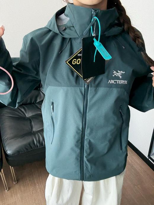 zm21-始祖鸟 Beta AR 万金油冲锋衣 (MG) 商品图10