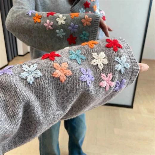 2色可选~【“小花海”重磅纯手工钩花100%羊毛针织衫🐑】松软垂顺，保暖不压身~无标发货WD 商品图7