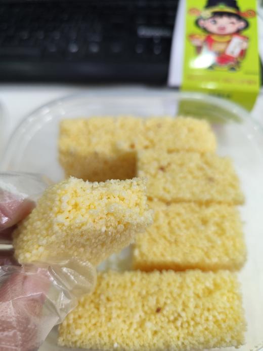 【现货】蹦跶女神 状元小米酥/糯米酥  配料表干净 真正的纯手工制作！香酥脆 入口即化 不甜不腻~ 咬一口就会爱上它 商品图2