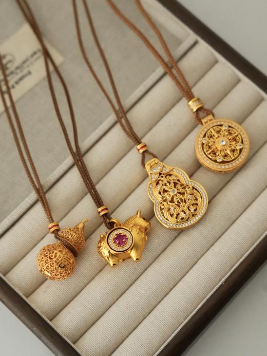 柳岩代言周大金品牌古法沙金转运毛衣链 商品图10