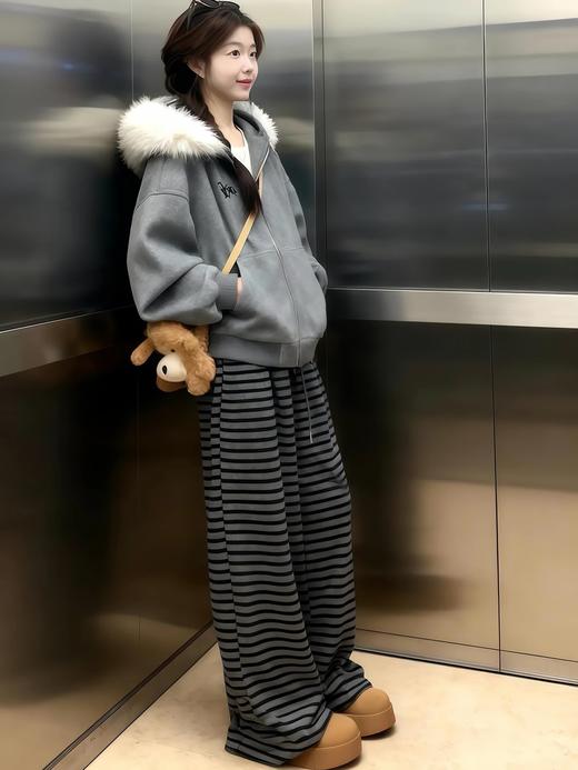 <曾小咸推荐> 美式复古可拆卸毛领连帽卫衣 日常159.99/件 活动价109.99！！【预售款，预计3-15天发货】 商品图9