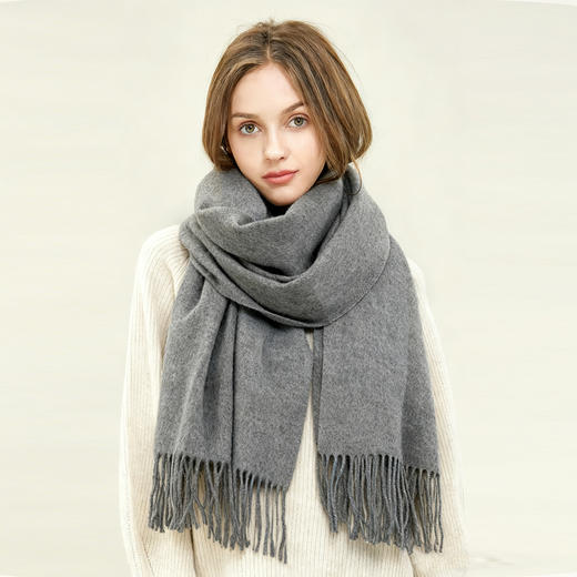 MILMUMU 纯色百分百羊毛围巾 男女同款礼盒装 180*33CM  简约舒适，必备的秋冬时尚单品；精品盒装，节日送礼、自用上档次 商品图0