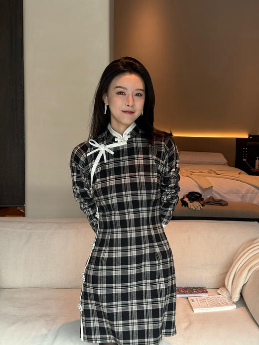 DUO智仙生 黑标罗曼蒂克诞生史 羊毛格纹蝴蝶结少女旗袍 商品图4