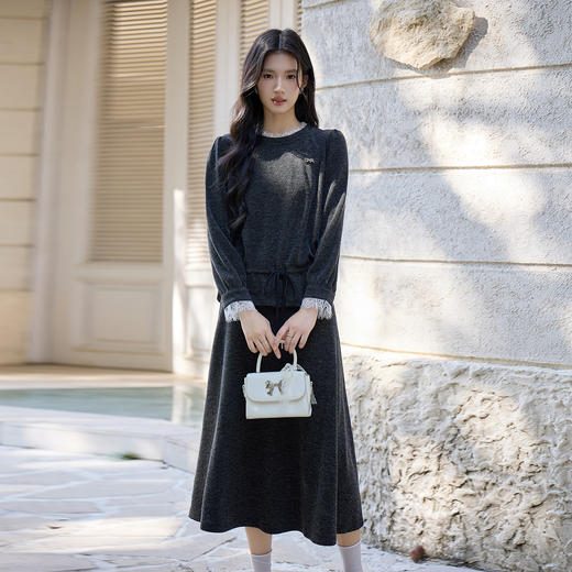 奢姿胖妹妹大码2025冬季蕾丝圆领针织衫长袖上衣温柔风打底毛衣9954253818A 商品图4