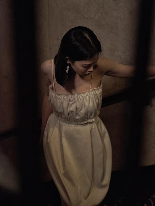 Viktoria Chan | AW2005 Sandy Cropped TOP [上衣]【HOLIDAY】 商品图5