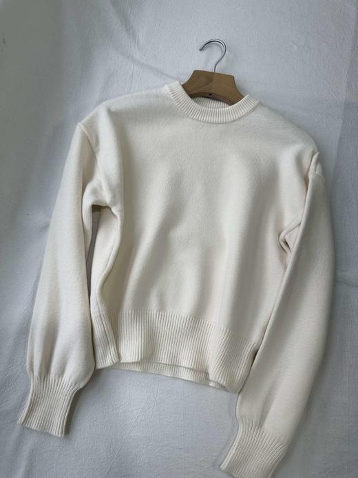 贝壳三 百搭基础款纯色圆领毛衣女软糯舒适百搭针织衫C120525 商品图0