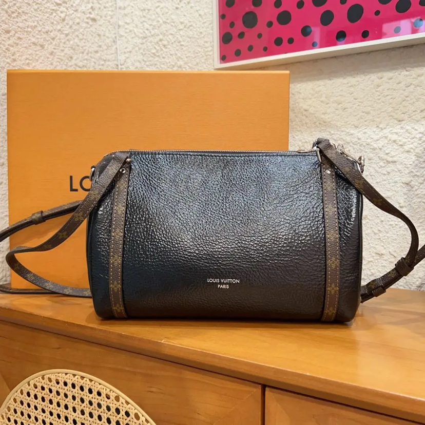 LV express 小号 油蜡牛皮 单肩斜挎包