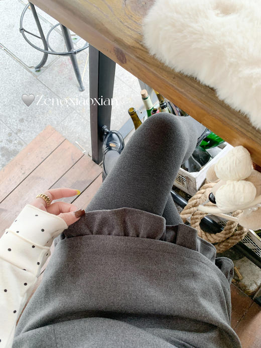 <曾小咸推荐> 现货秒杀！微信超特价！灰色娃娃领背心连衣裙 日常209.99 立减110 秒杀99.99！ 商品图12