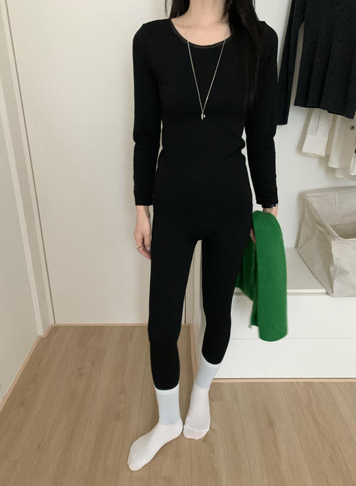 清仓捡漏❗️保暖加倍【顶嫣保暖套装】 ✅亲肤透气，轻塑形，保暖无需臃肿！ ✅圆领修身版型 弹性不紧绷 裸感无痕！ ✅黑科技腈纶发热纤维，锁温蓄热，防寒气侵袭！ 商品图5