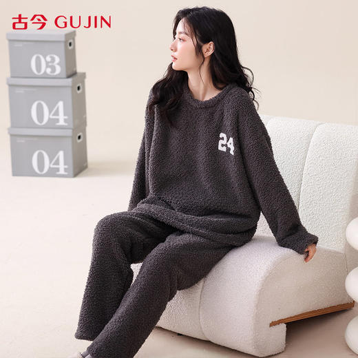 清仓特惠  古今半边绒高级面料家居服系列  男女款  A-5597 商品图0