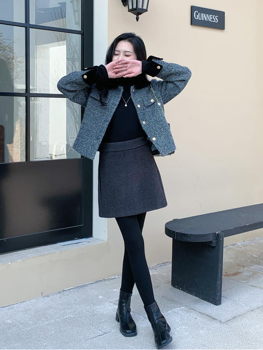 【百图lulu定制】【预售7天发】【璀璨香风外套】香风 纹理 金扣 丝绒拼接 香风外套 商品图12