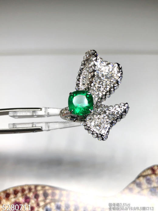祖母绿钻石戒指    89999【5280711】 商品图5