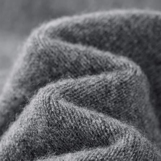 【福利款】金三塔【100%山羊绒】女秋冬新品纯色羊绒套头衫 高级感软糯百搭高领保暖长袖羊绒衫  YSFFD794 商品图5