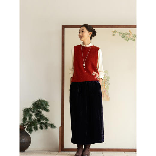 牧衣游原创 丝绒净色半身裙女新款紫色显瘦垂感百搭宽松半裙 半昙 商品图3