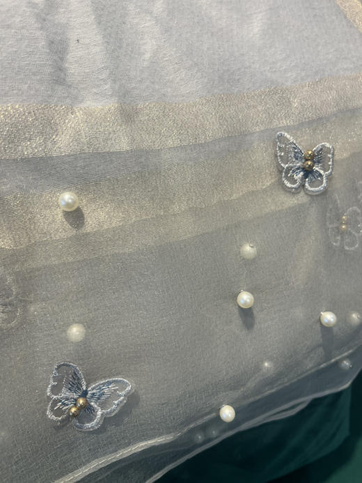 【积分换购】进口桑蚕丝丝巾-仅剩14件-随机发货-可备注要货图片 商品图9