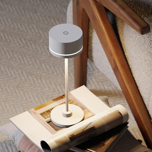 UBIQUA氛围台灯全铝装饰台灯酒吧餐厅客厅卧室书房触摸式充电台灯 商品图2