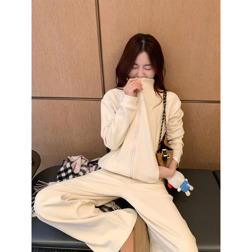 <曾小咸推荐> 现货秒杀！微信超特价！颗粒绒拉链外套+休闲裤2件套 日常259.99 立减120 秒杀139.99！ 商品图4