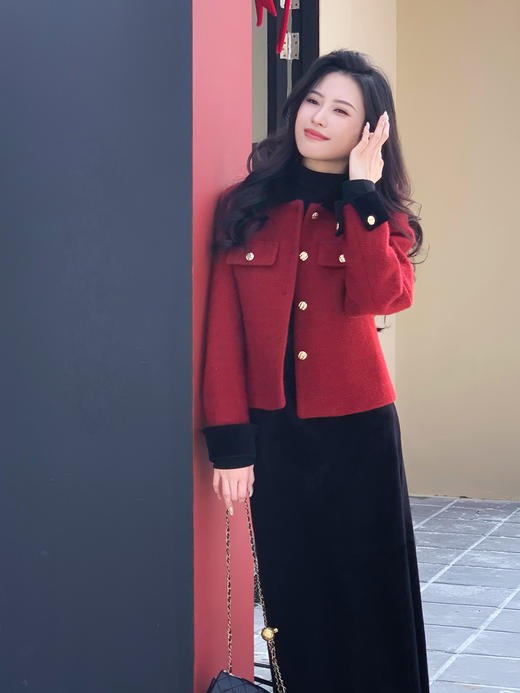 【百图lulu定制】【预售7天发】【璀璨香风外套】香风 纹理 金扣 丝绒拼接 香风外套 商品图4