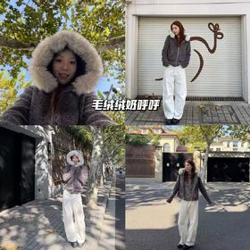 绒感廓形撑起复古骨架，一道白描划开冬日的慵懒。 🍜