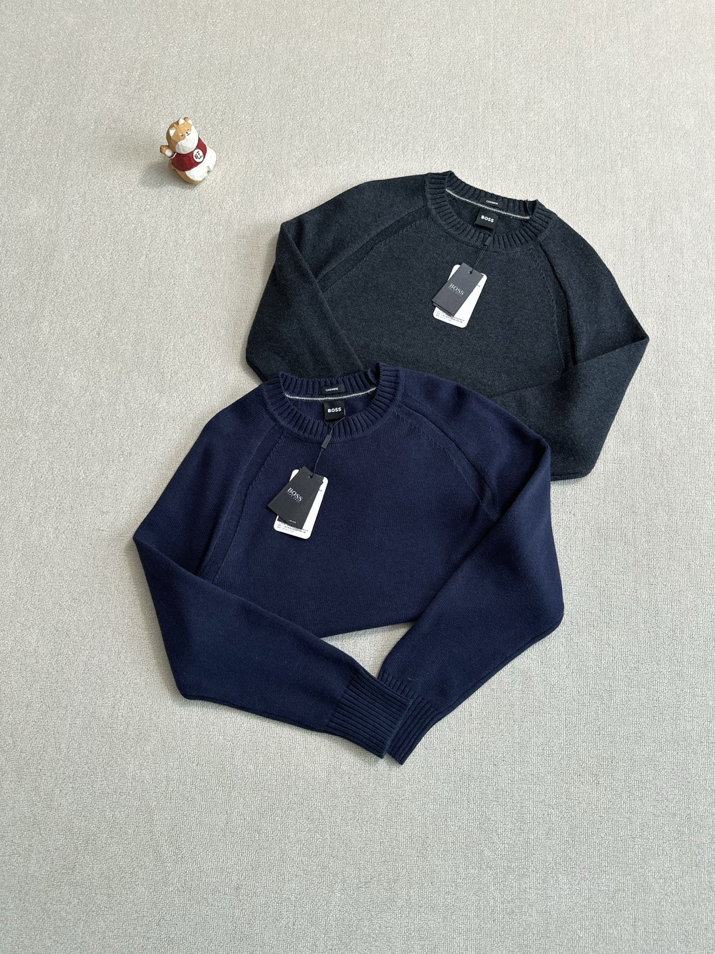 雨果博斯男士常规版型休闲羊绒毛衣