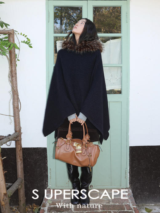 素舶 绵羊毛撞色环保皮草毛领防风保暖连帽斗篷外套毛呢大衣 商品图2