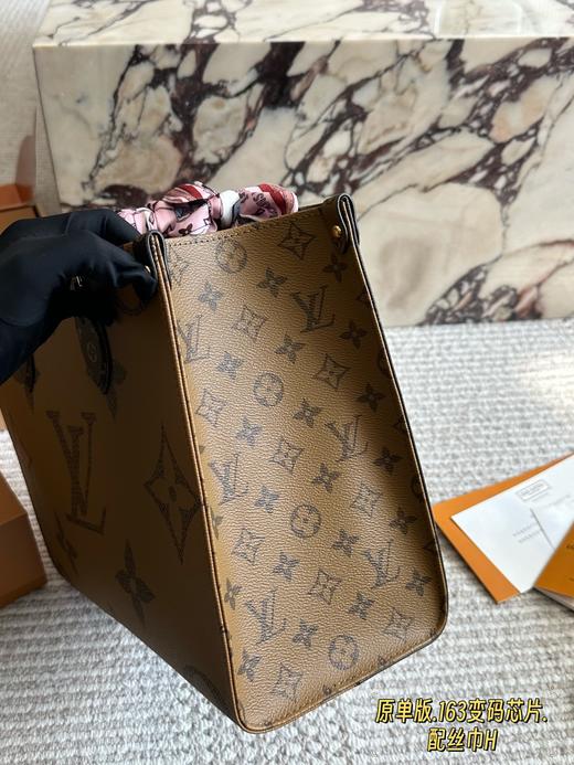 点此购买 LV onthego购物袋 sj 337353 商品图2