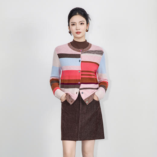「高货wl」全新升级【铂金会员321/天猫429/差价108】(03101)洛诗琳圆领彩虹条针织开衫2025秋冬气质撞色羊毛外套女 商品图0