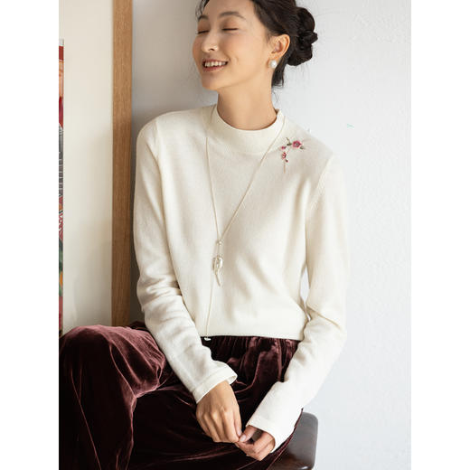 牧衣游原创 手工刺绣纯羊毛套头衫新款柔软舒适百搭打底毛衣 冬森 商品图1