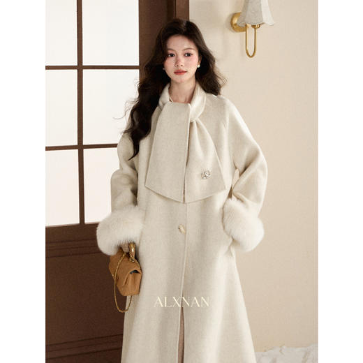 鹿向南「月光信笺」高级感杏色双面毛呢外套女装冬季气质长款大衣 商品图1