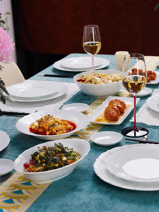 Noritake则武 cher blanc进口浮雕餐具套装纯白餐盘套组家用送礼 商品图1