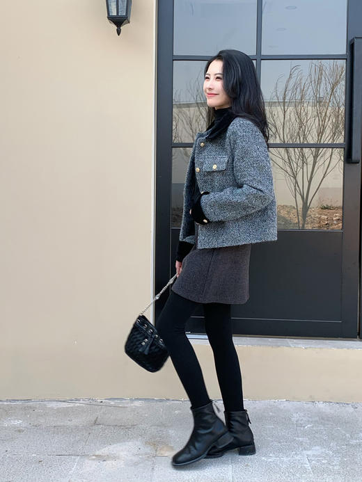 【百图lulu定制】【预售7天发】【璀璨香风外套】香风 纹理 金扣 丝绒拼接 香风外套 商品图14