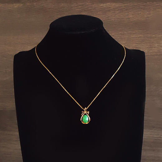 【天然正品】A货翡翠宝庆AU750黄金镶钻镶天然糯种绿色蛋面翡翠吊坠项链吊坠：25.0*14.1*6.7MM / 项链：44CM女士 301125NJS22 商品图8