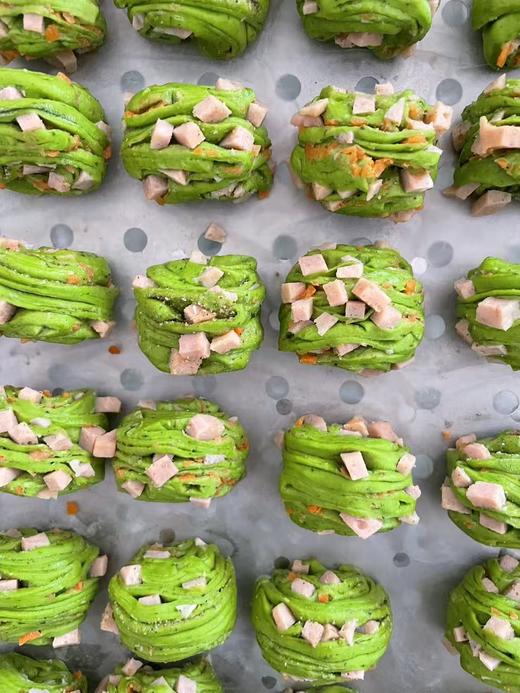 【下单任意规格送一盒香菇午餐肉花卷】千层花卷丨原味/藜麦/菠菜，淡淡椒盐口味，用农场自磨面粉，自制黑猪肉午餐肉，特别添加5%山药泥，层层松软，香气浓郁，一家人的早餐。10只装⭐️顺丰快递 商品图8