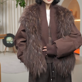 PanYiXiu/潘依绣两面穿貉子毛拼接针织高级感短款外套 D5280