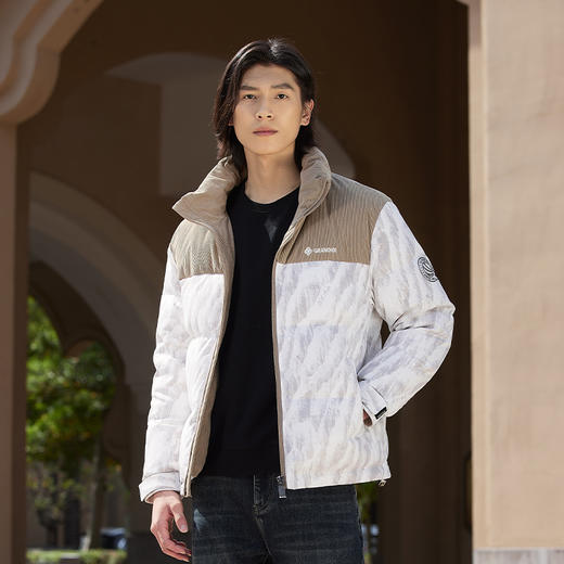 【新品上新】HX 冬季短款立领羽绒服字母点缀S100444103101 商品图0