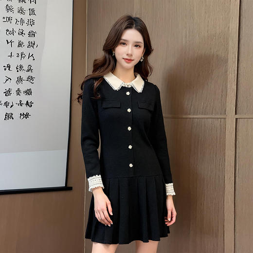 奢姿大码女装2025冬季撞色翻领袖口花边设计感气质连衣裙百褶裙9954870510 商品图3